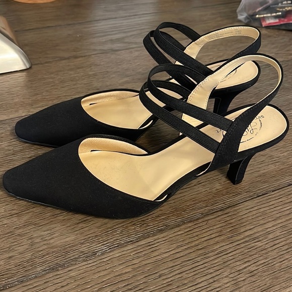 8.5 life stride black heels worn once ! - Picture 1 of 5